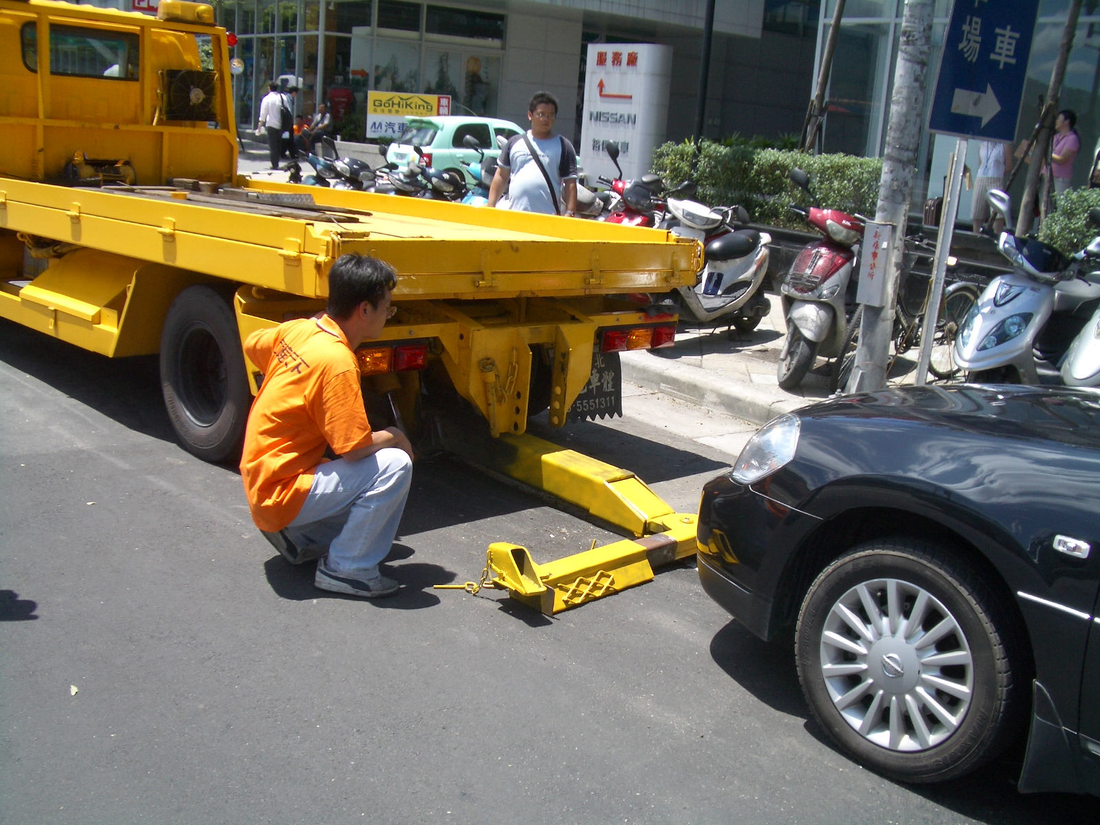 新聞圖片一：ETC App與車勢網合作推出「道路救援」及「維修保養」等服務，透過資訊透明的平台，為用路人的荷包把關。(圖片由行遍天下提供).JPG